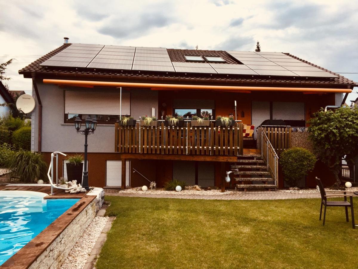 Ferienwohnung Schwarz Sersheim Exterior foto